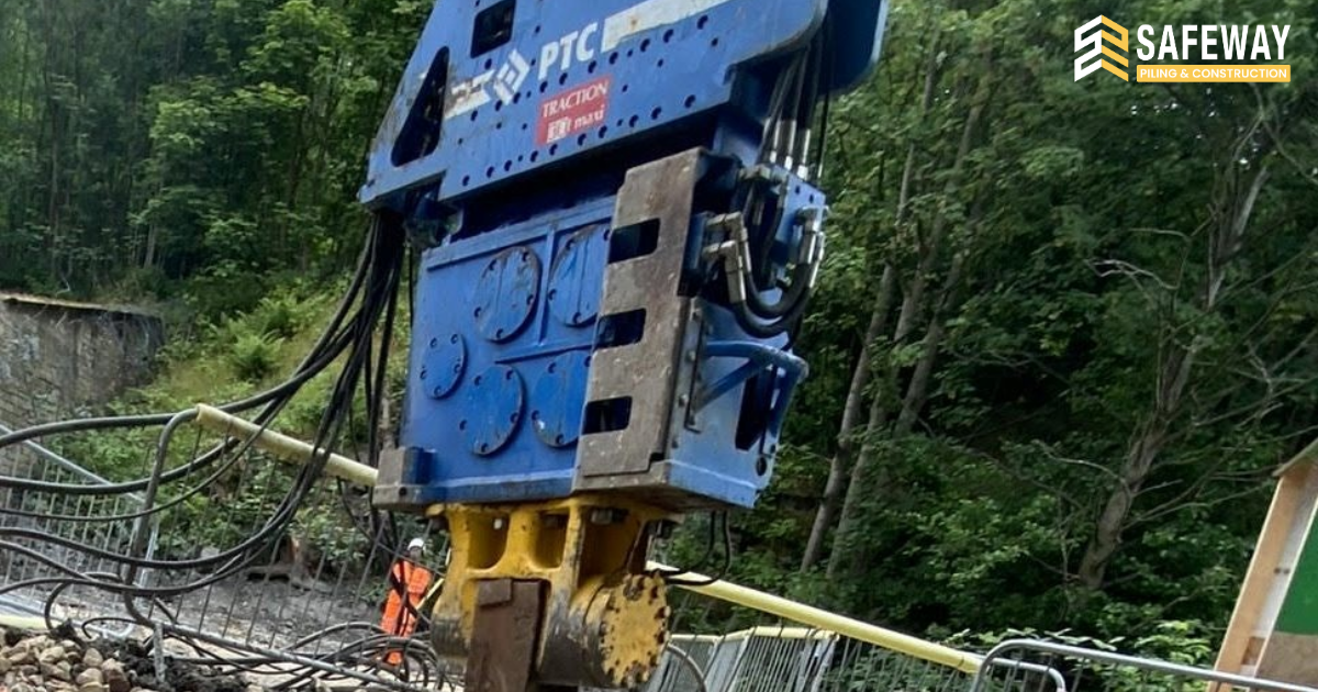 vibratory hammer